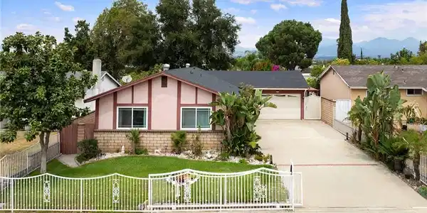 19527 Cronin Drive