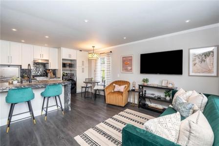 23325 La Crescenta