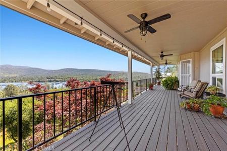 5419 Royal Oaks Drive