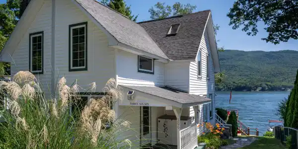 366 Cleverdale Road