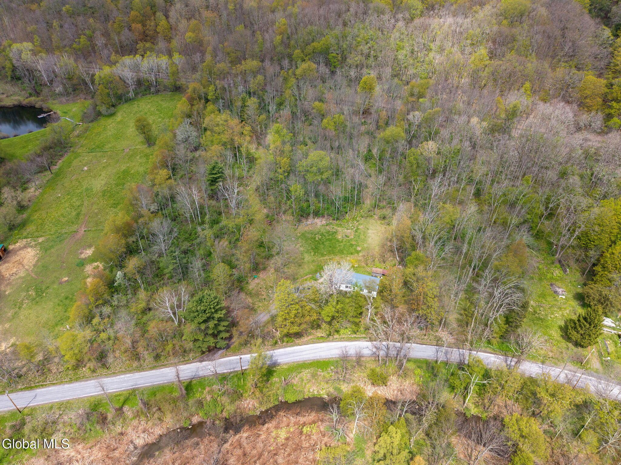 Image 4: 2-129PalmerRd_02