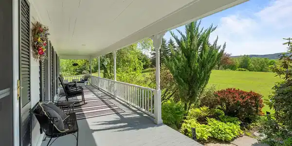 Image 4: Front Porch