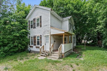 51 4th Avenue