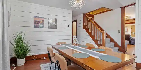 Image 3: 22-web-or-mls-49-oak-st