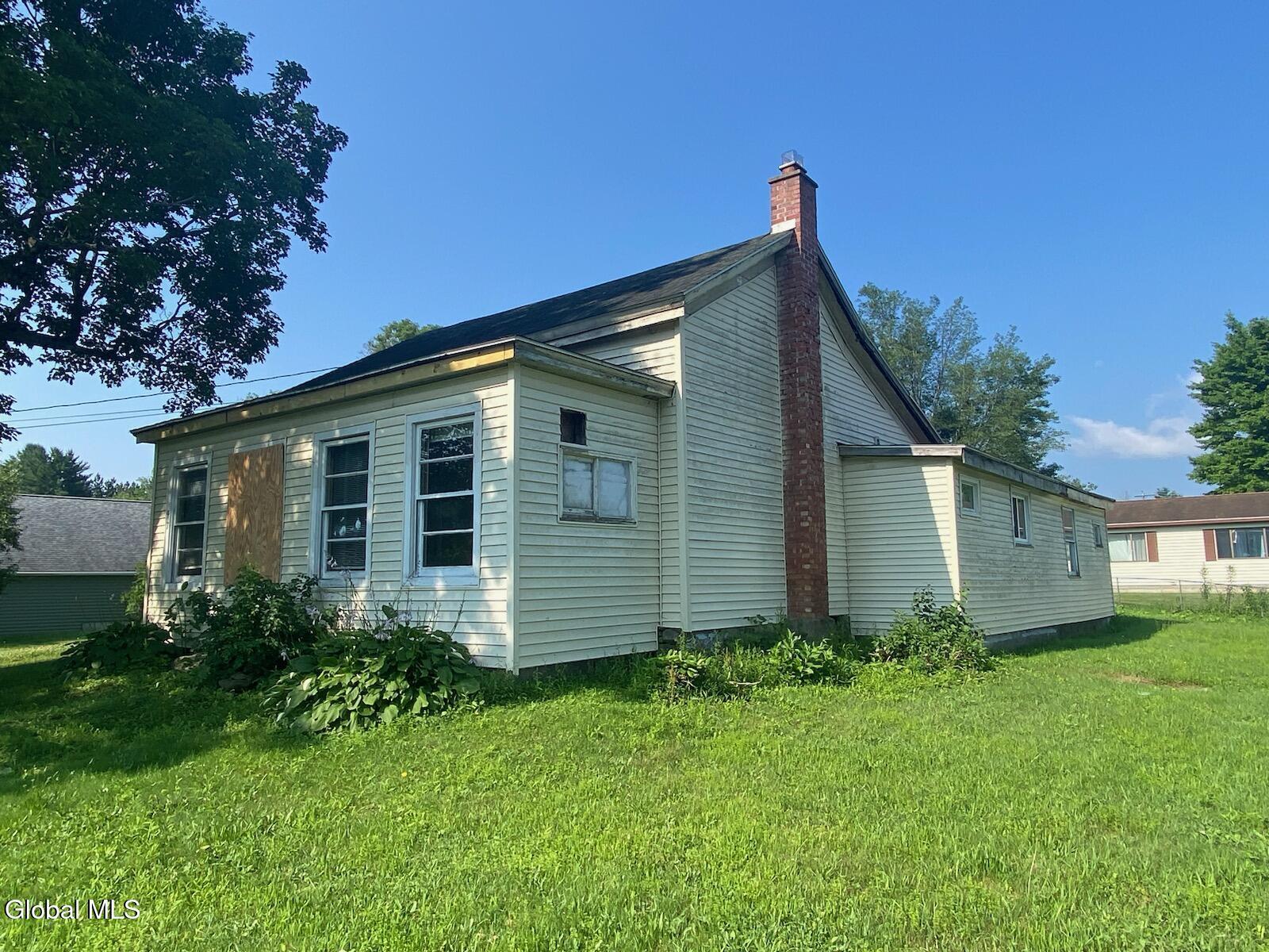 Image 3: 97 N Main
