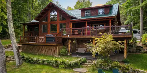 7955 Lake Shore Drive