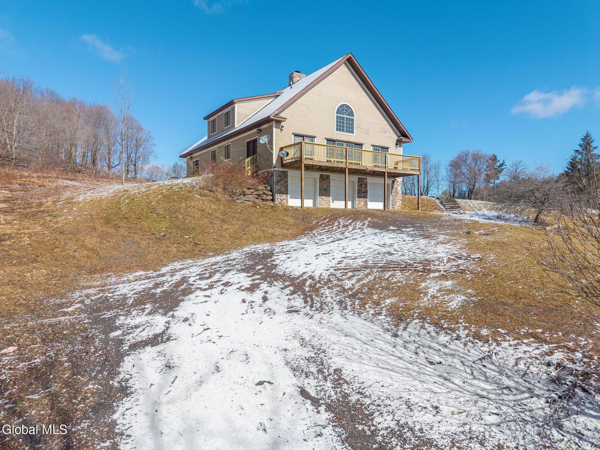 Image 4: 4-1563TowerMountainRd_04