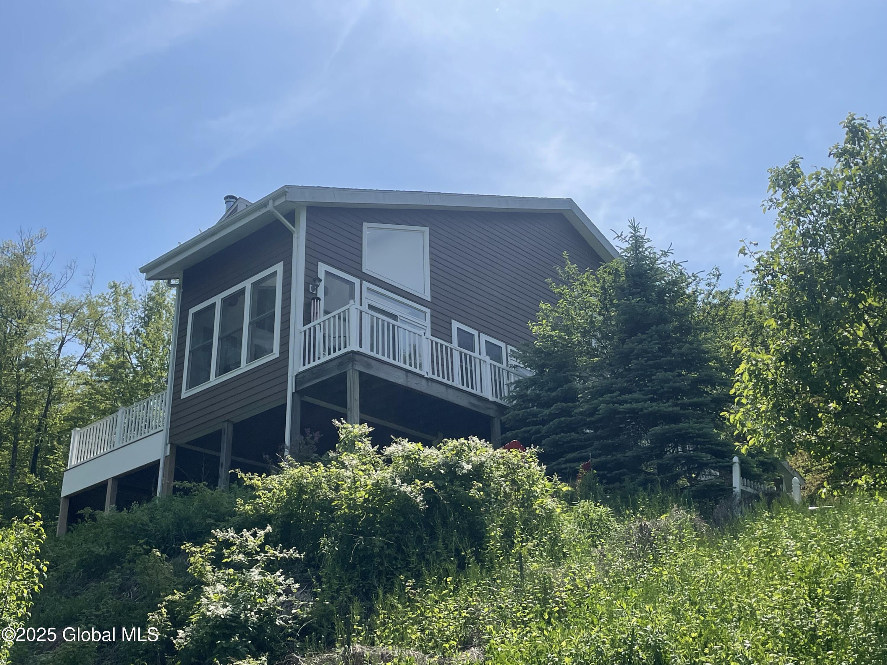 Image 4: Private Retreat