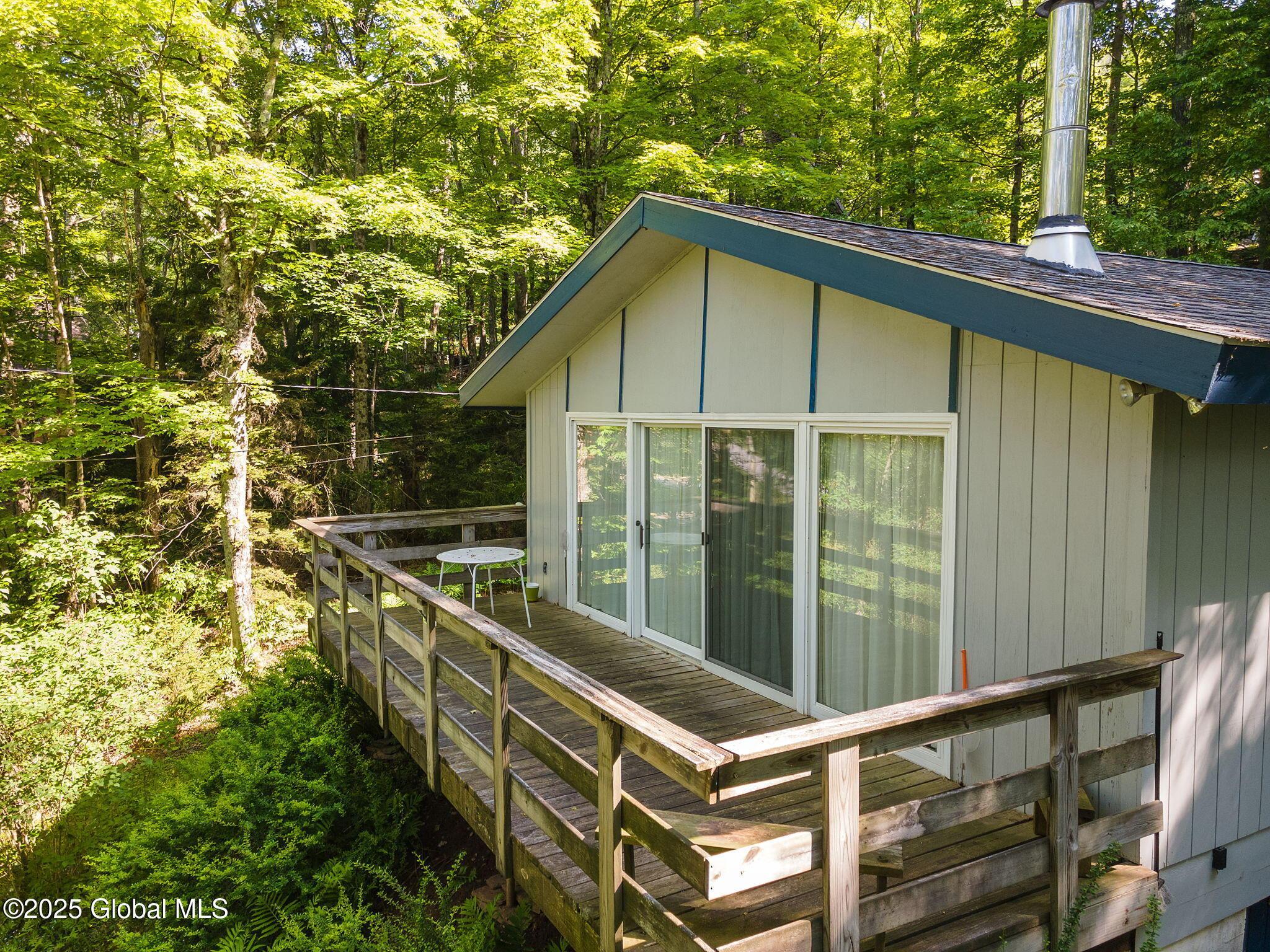 Image 3: 3-101HunterLn_03