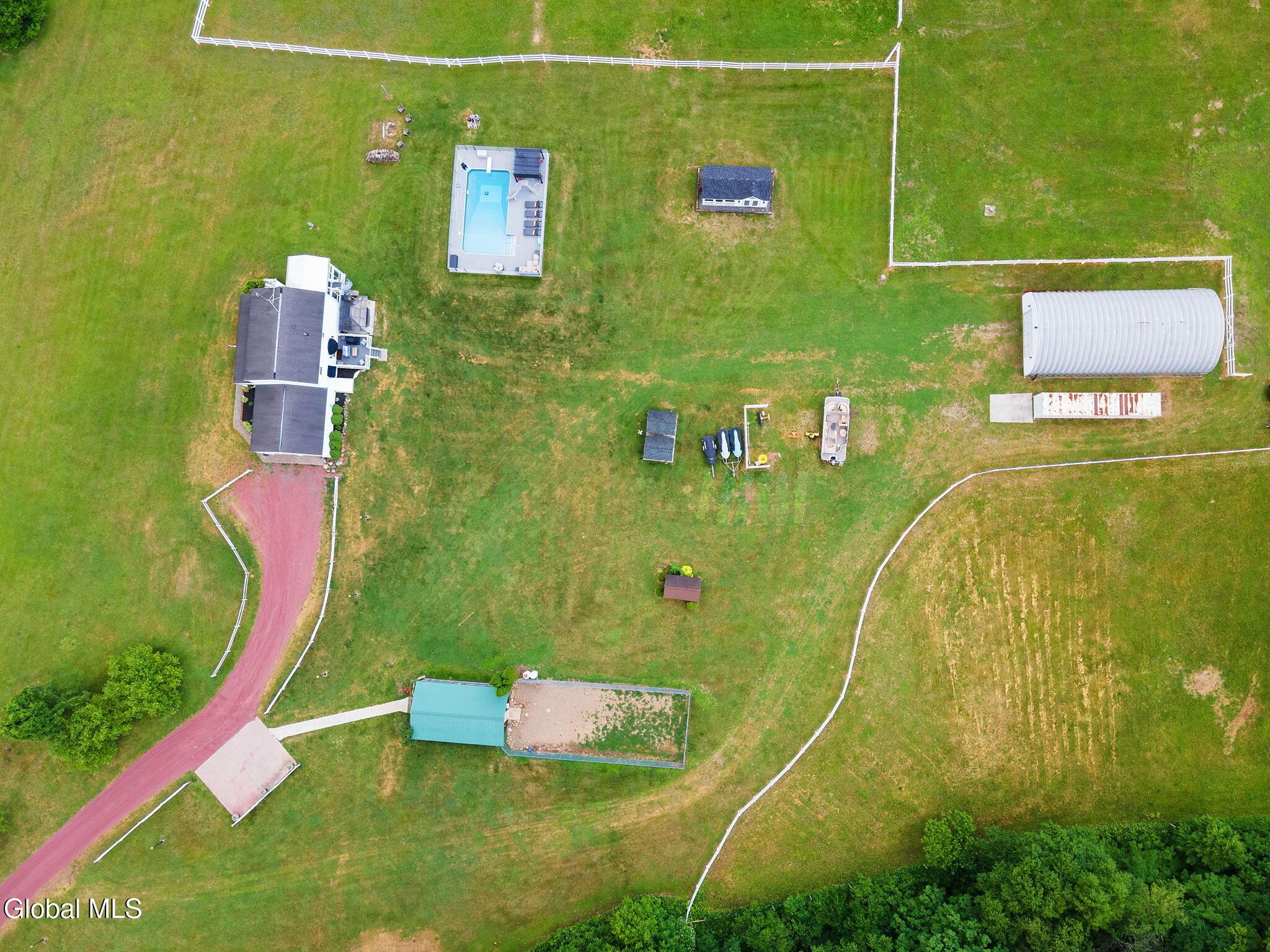 Image 3: 58-web-or-mls-31SaffordRd_58