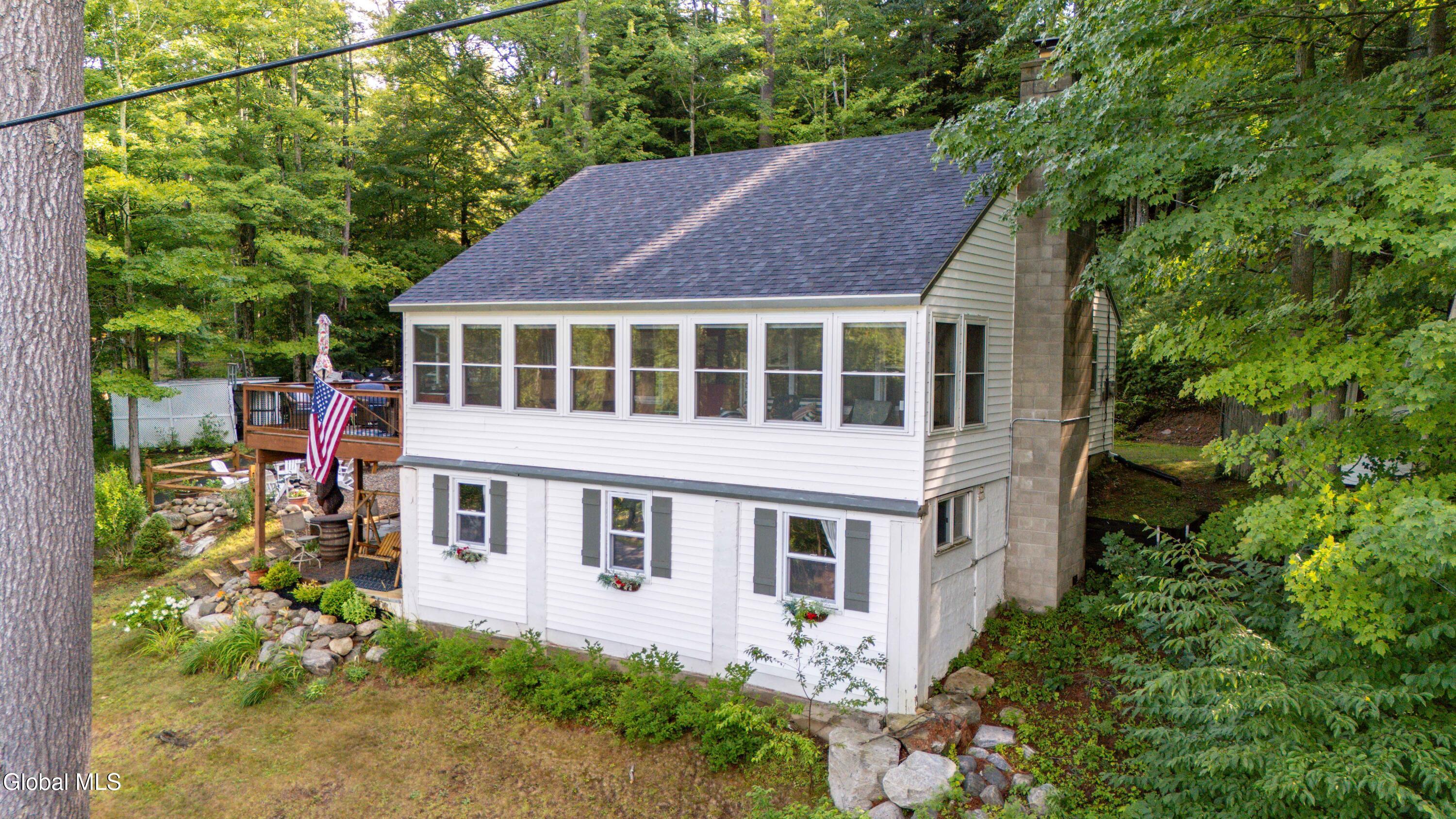 Image 2: 2097 N Shore Rd-45