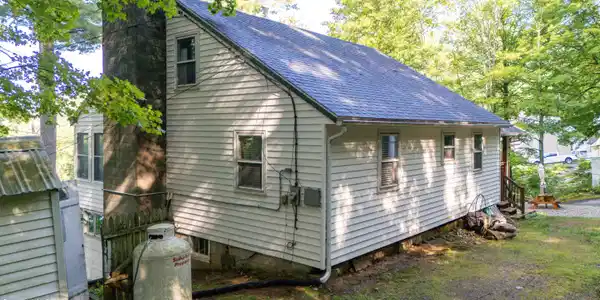 Image 4: 2097 N Shore Rd-49