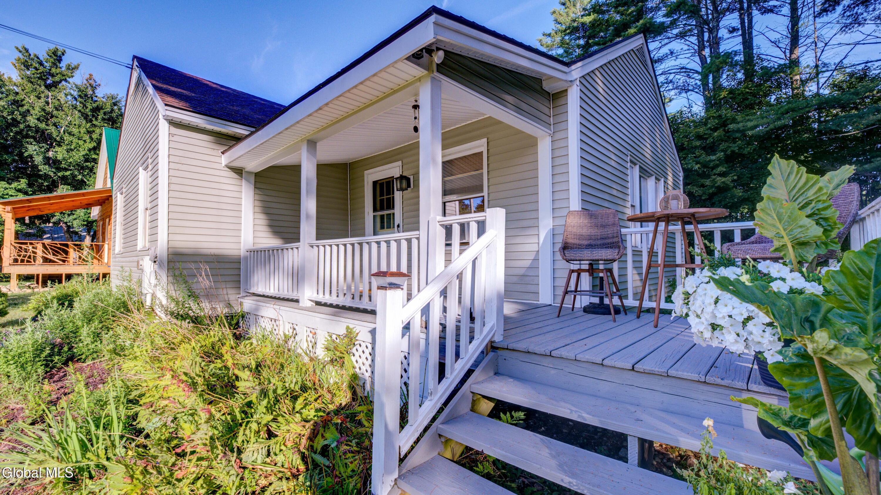 Image 3: 160 Little Amsterdam Rd-8