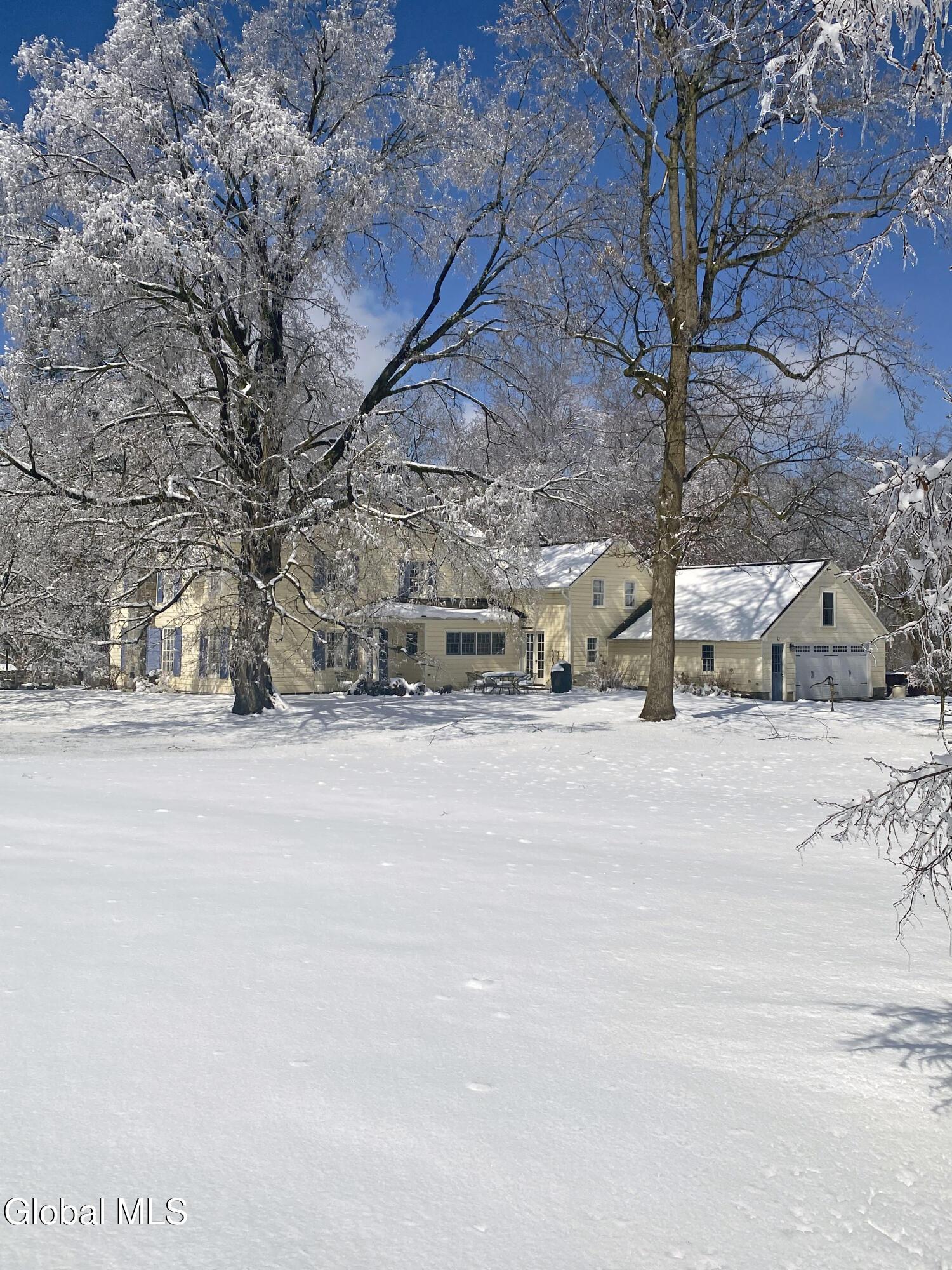 Image 3: Exterior_Winter Scene