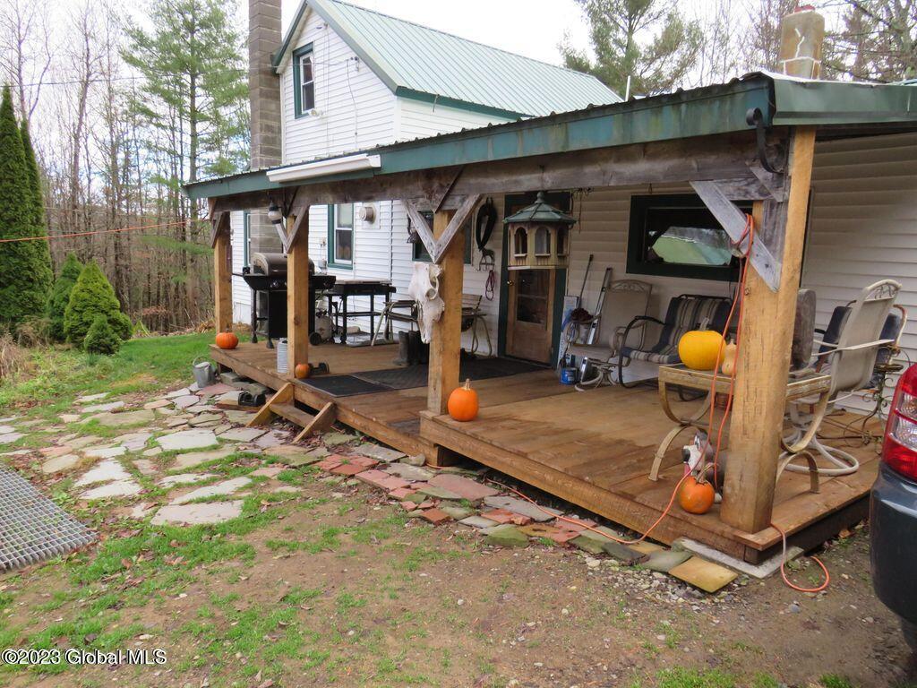 Image 4: 239 Porch 2