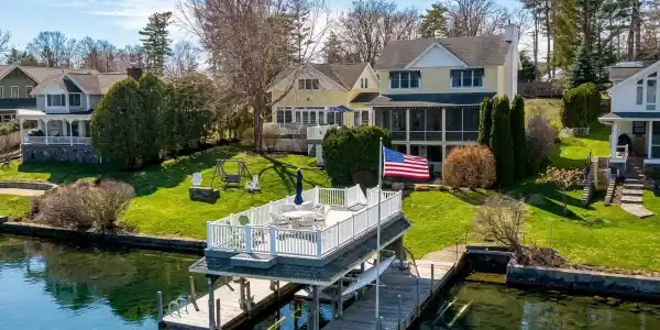 338 Cleverdale Road