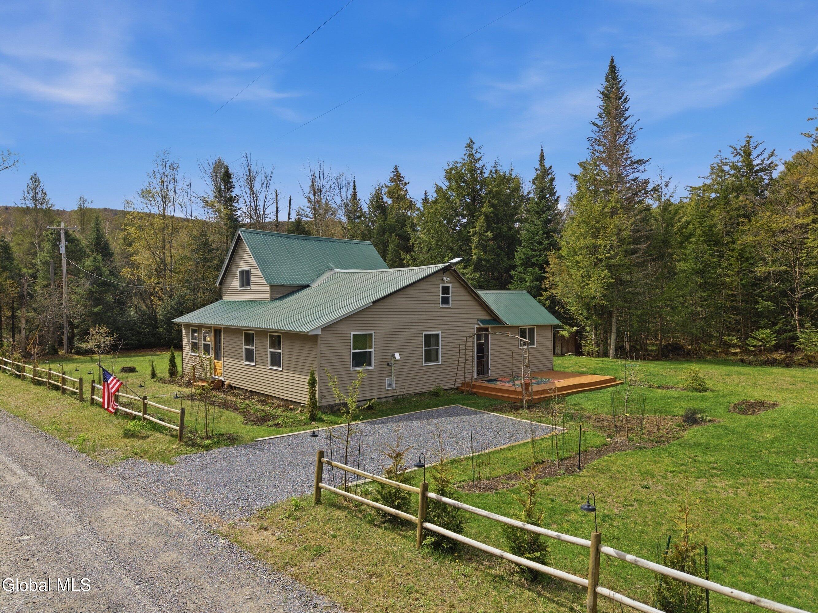 Image 2: 14 Wolf Pond Rd-30 (29)3000x2000