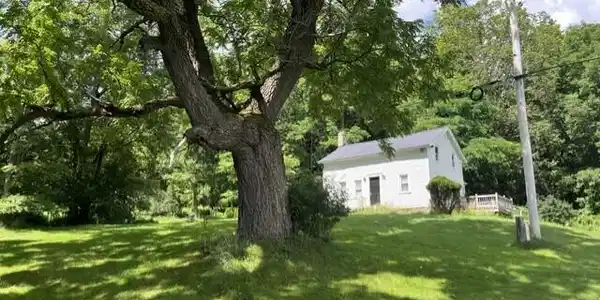 359 Baldwin Road