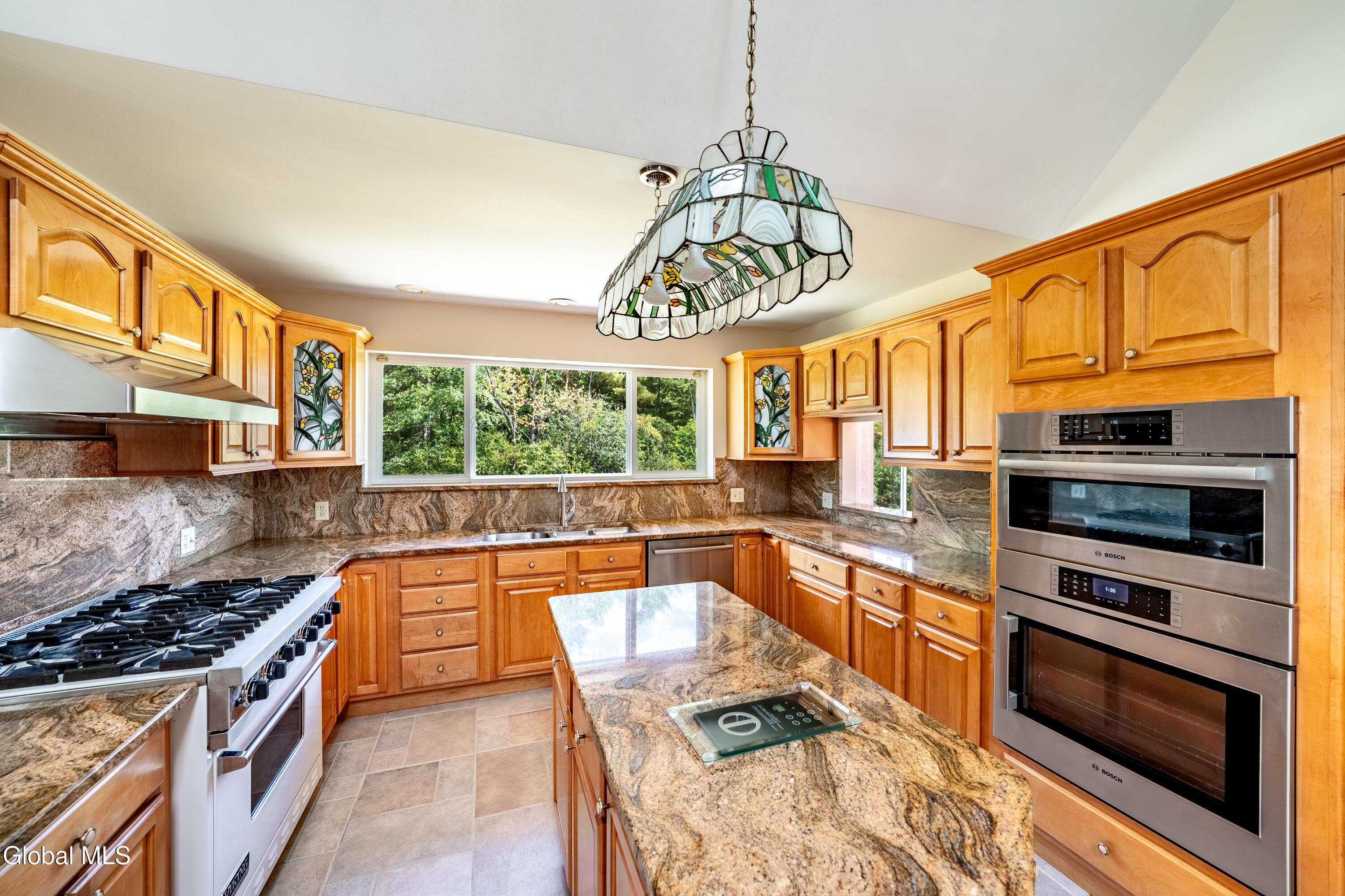 Image 4: DSC03553-HDR