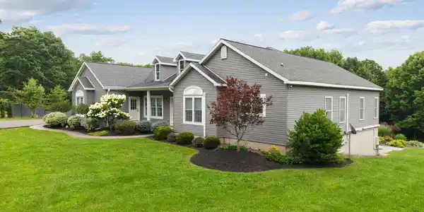 Image 3: 4-1123McMurdyHillRd_004