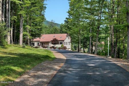 35 Indian Ladder Drive