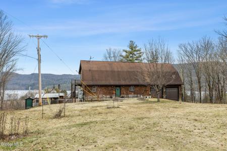 3 Maple Acres Way