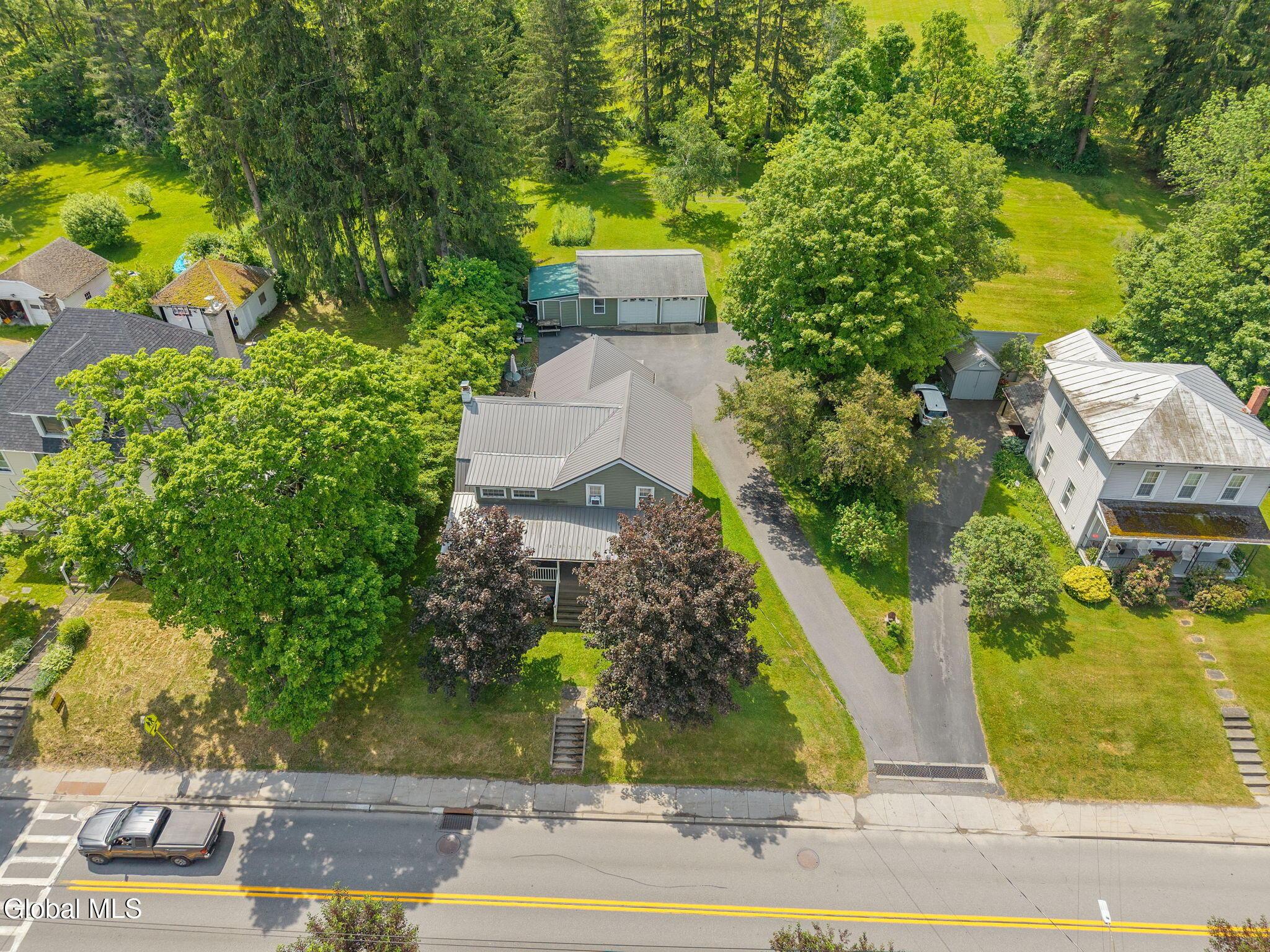 Image 2: 2-316MainSt_02