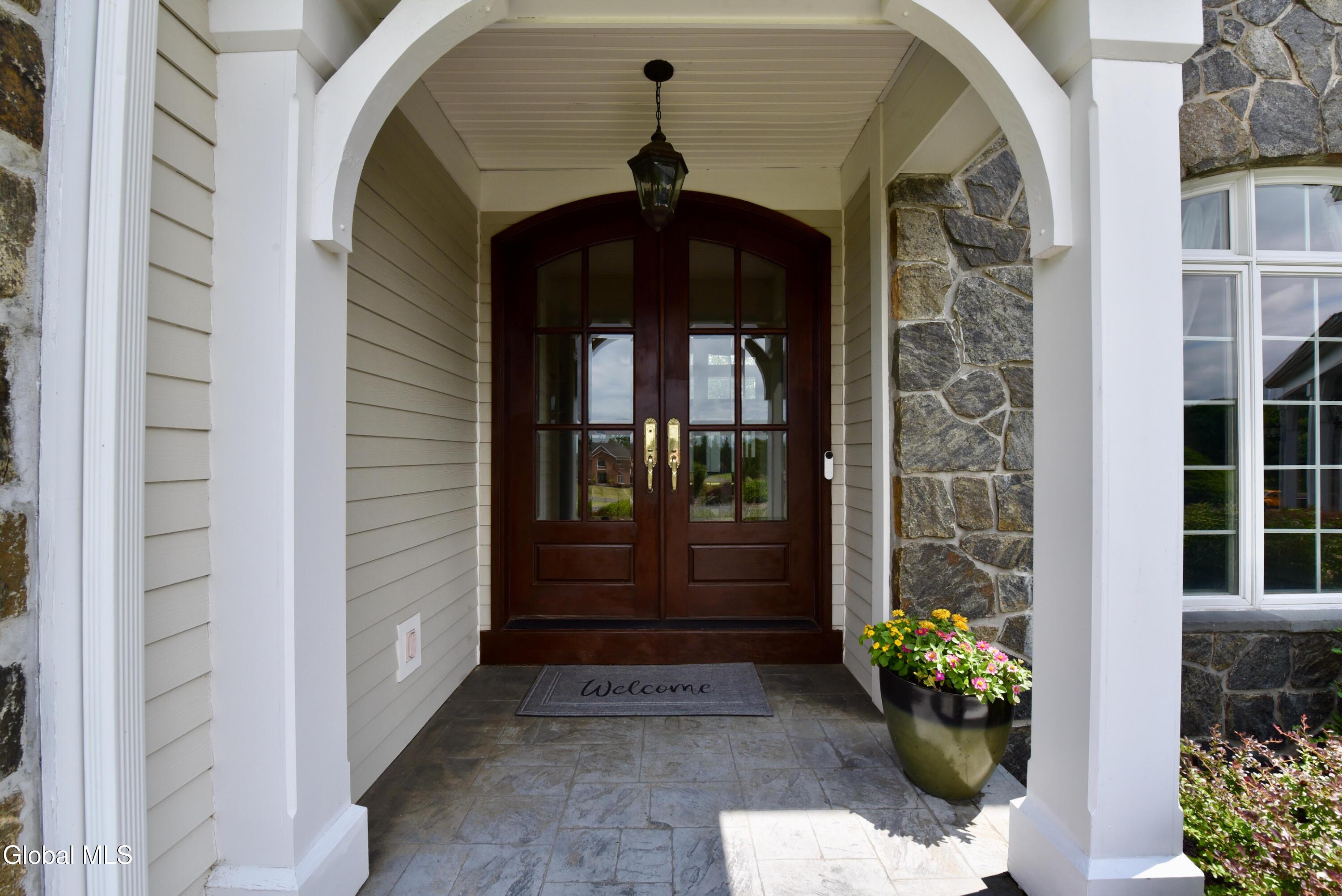 Image 3: front entrance