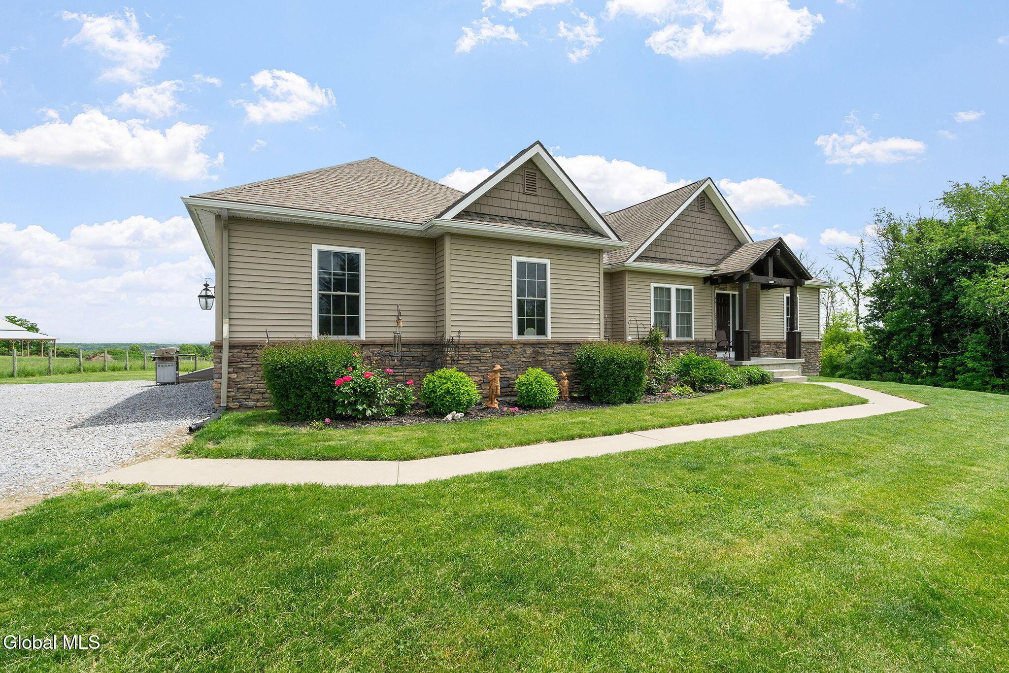 Image 2: 1-web-or-mls-928-saratoga-rd