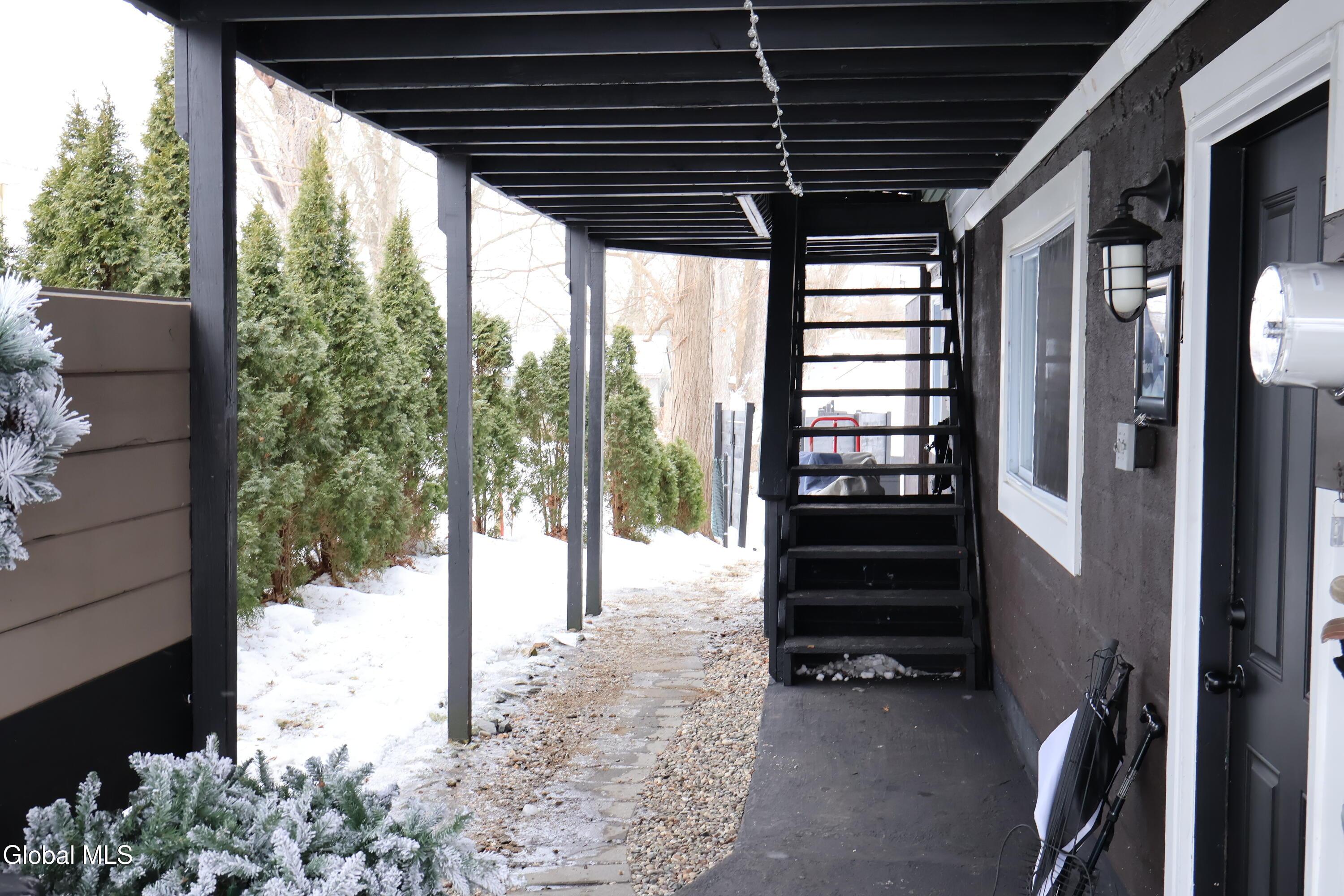 Image 2: Palangi stairs outside