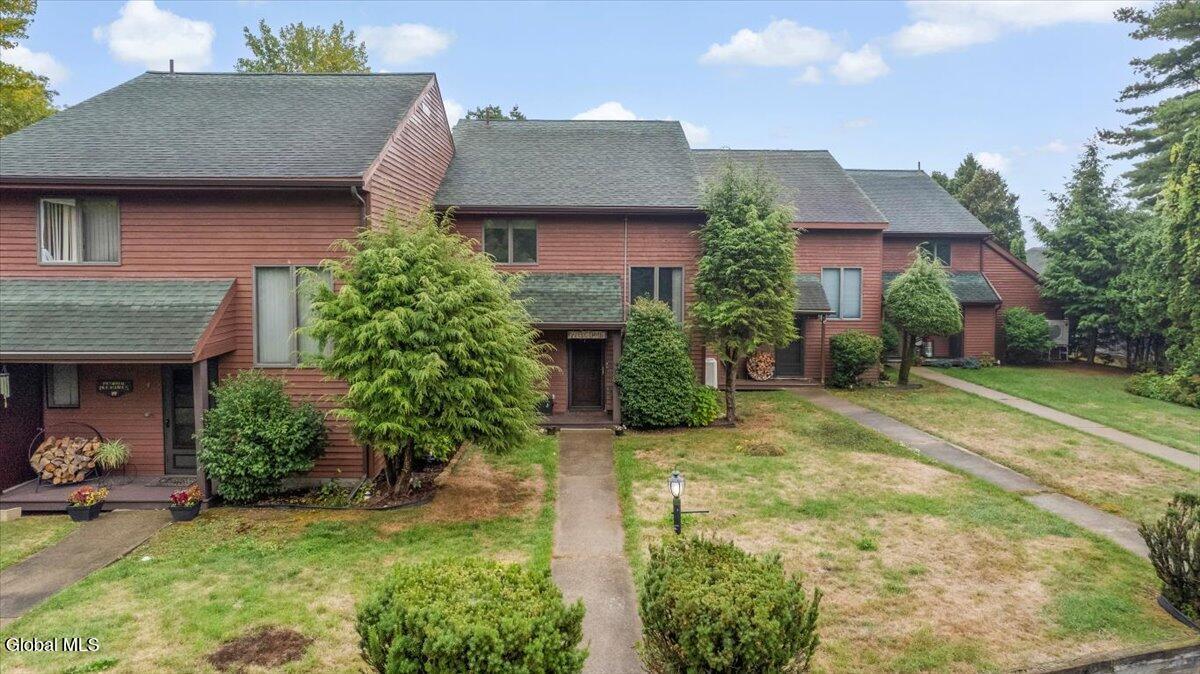 Image 2: 3 Locust Lane Main Entrance