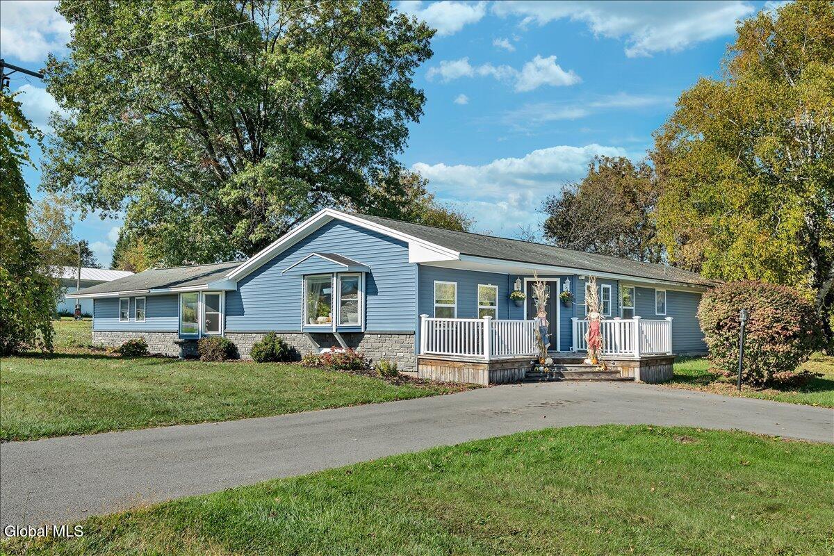 Image 1: 03-P1581310