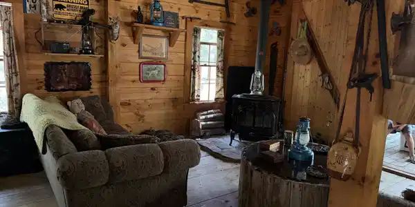 Image 4: great room
