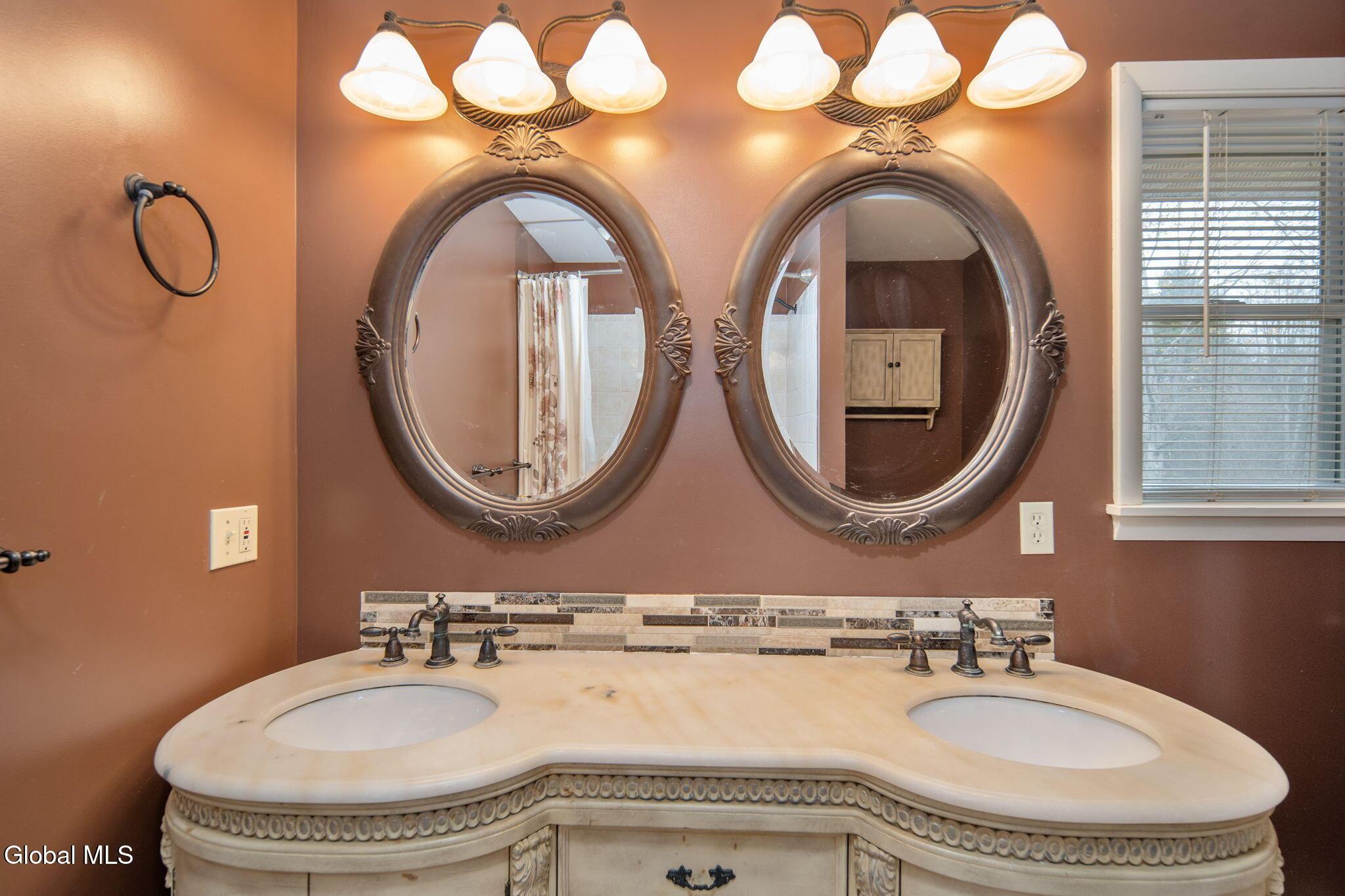 Image 4: 22-152CrowRidgeRd_22