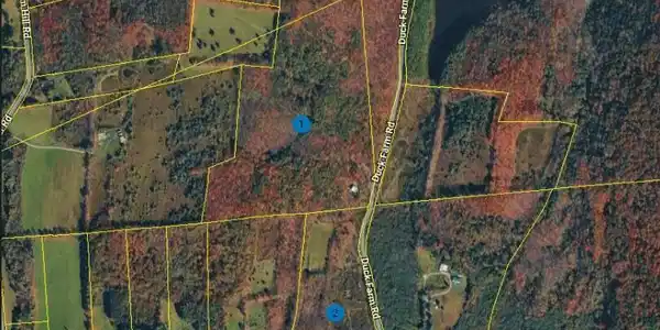 Image 2: Aerial 3 lots