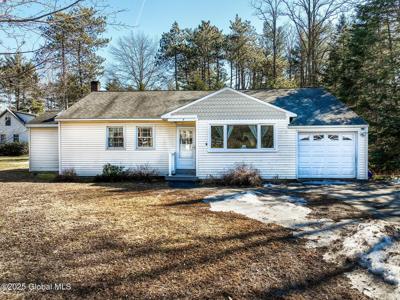 8 Maple Avenue