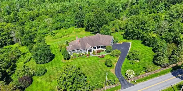 Image 2: 02-012_DJI_0229_autoremove_52442275