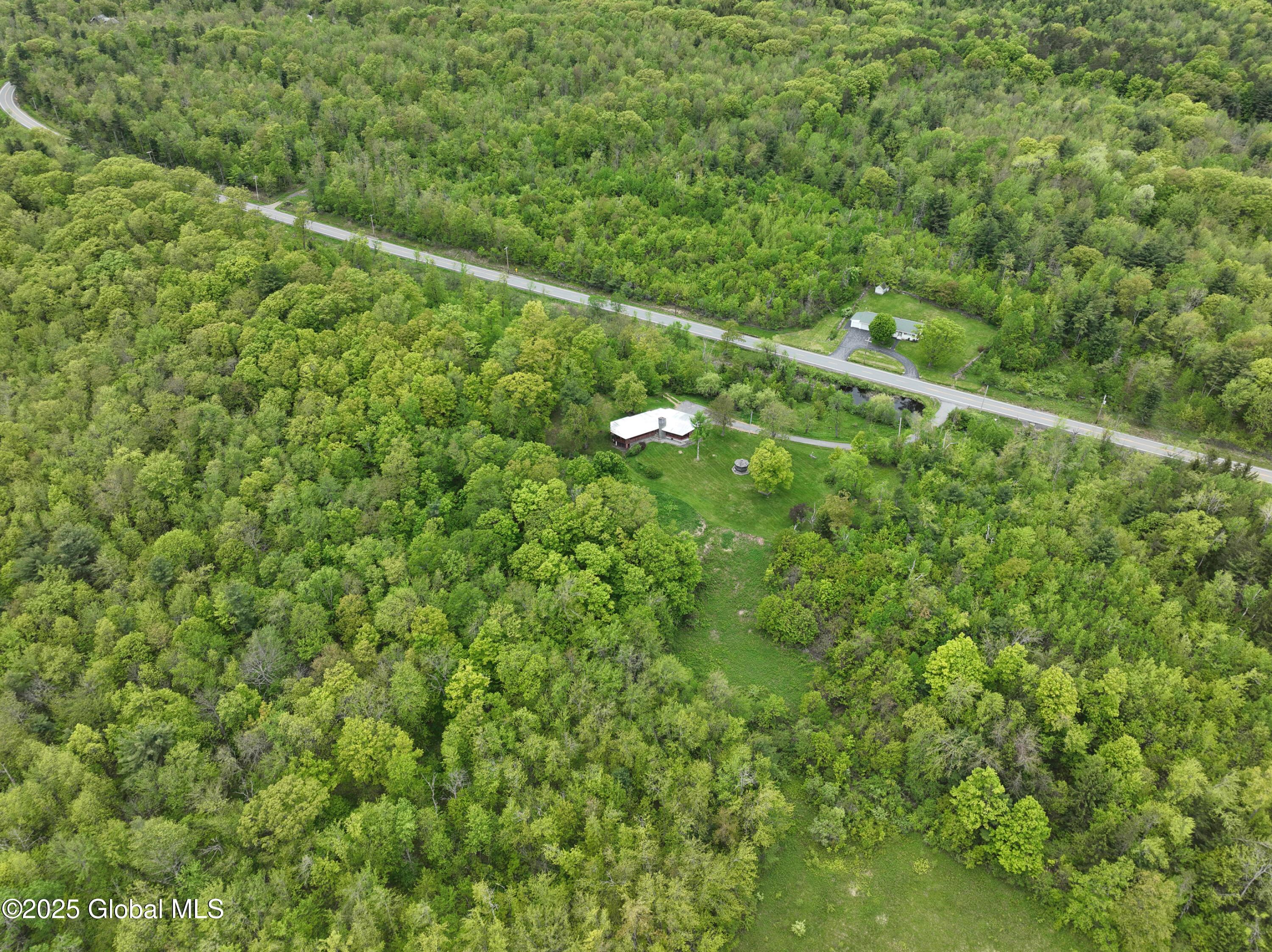 Image 4: 015-6563-Mariaville-Rd