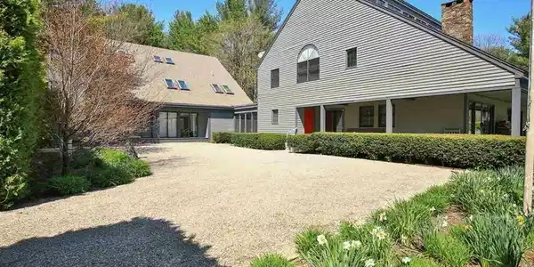 126 Shaker Ridge