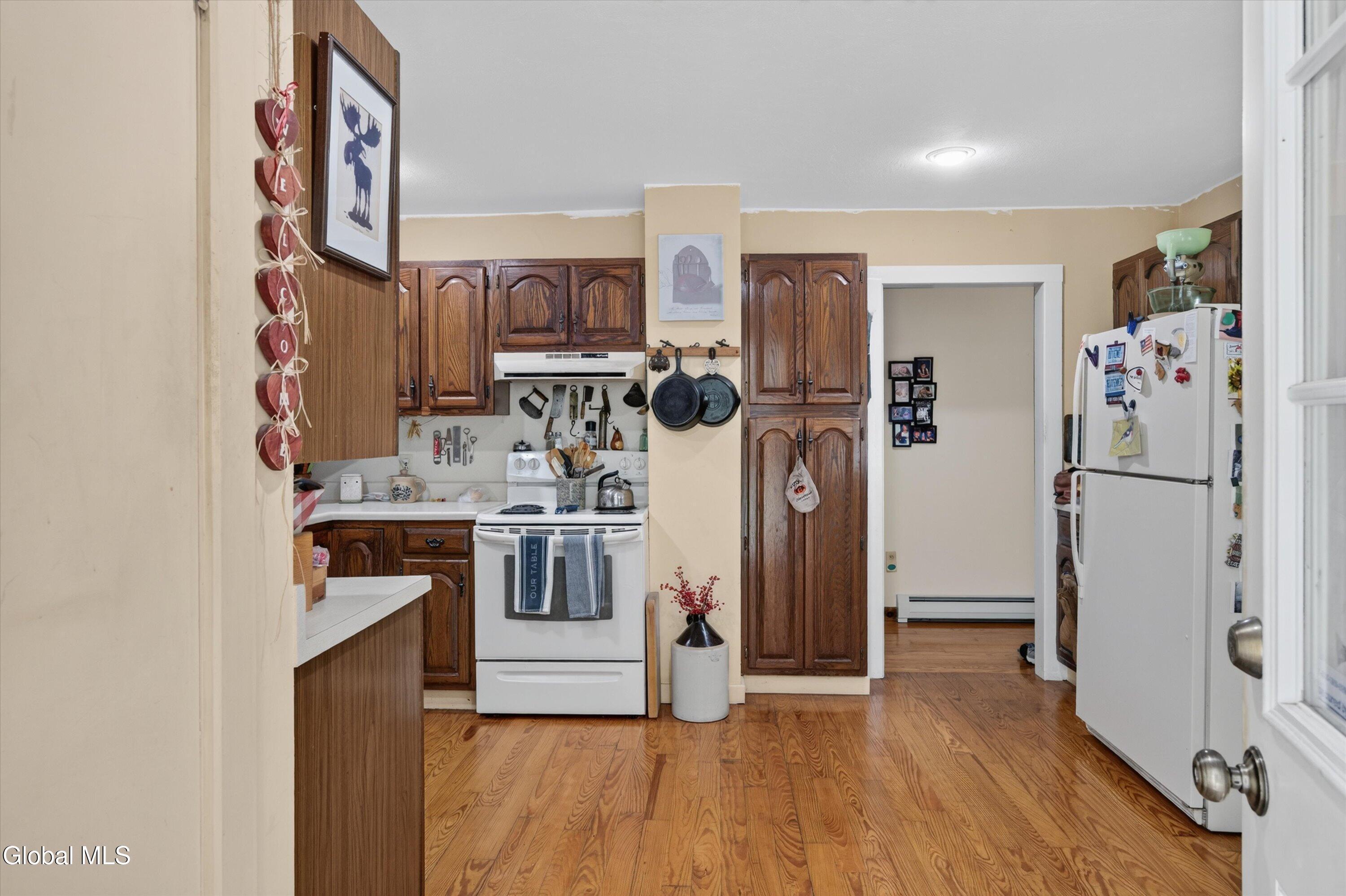 Image 3: 03-129 Camden Valley Rd-03