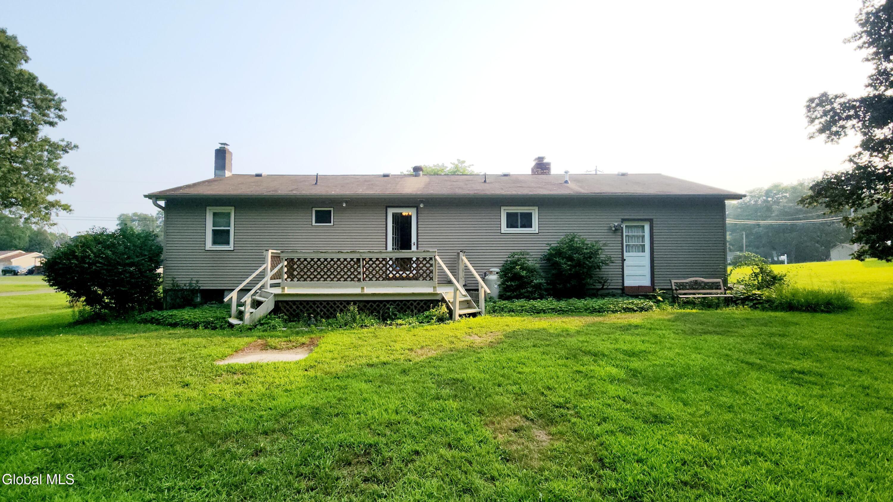 Image 3: Back of House