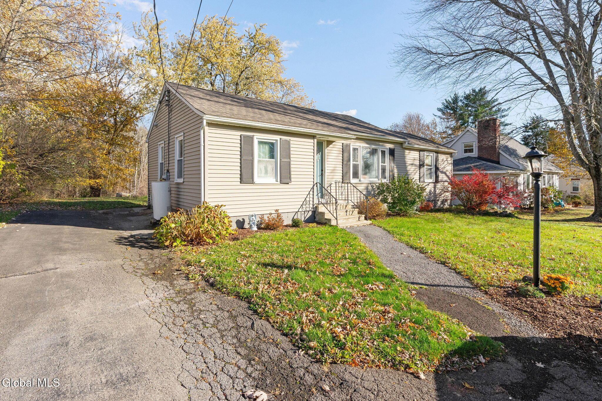 Image 1: 1-web-or-mls-156-crow-ridge