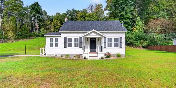 Image 2: 2-web-or-mls-002-DSC00300