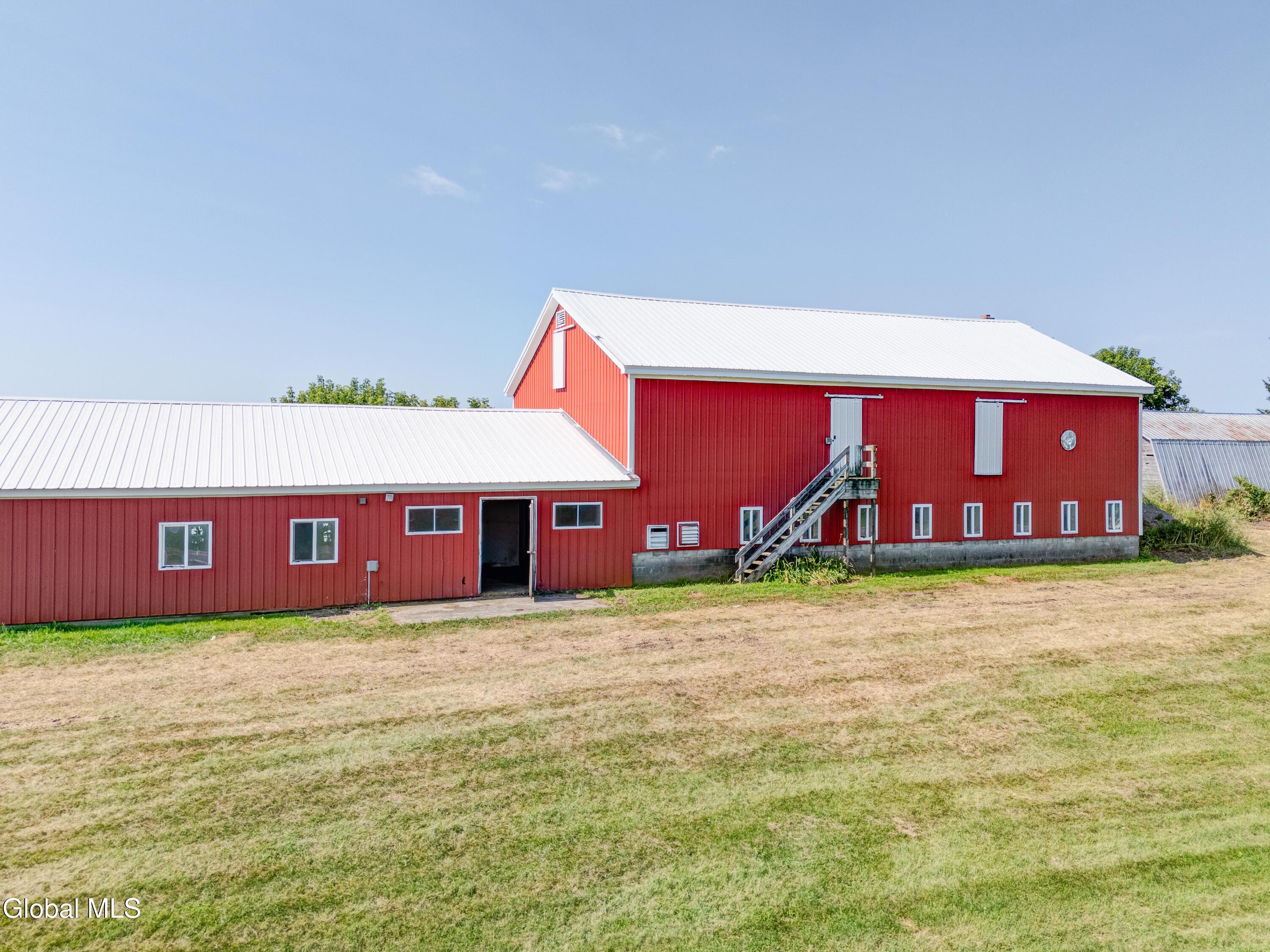 Image 3: 1532 Jordanville Rd-67
