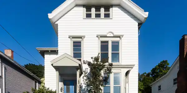 44 Worth Avenue
