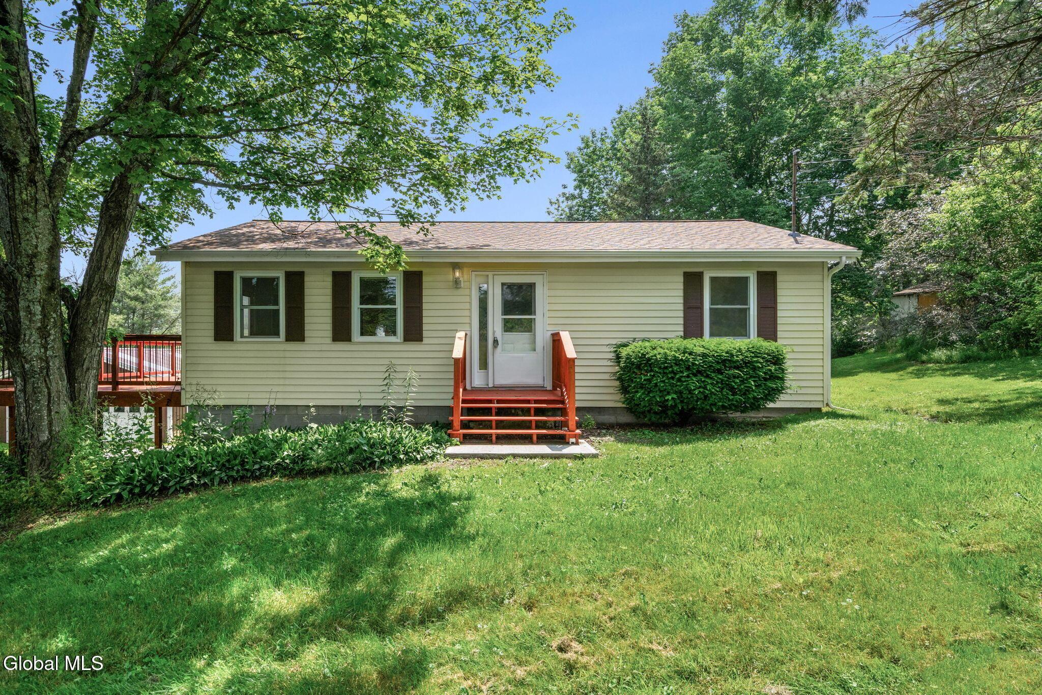 Image 2: 2-web-or-mls-286-buck-hill-rd