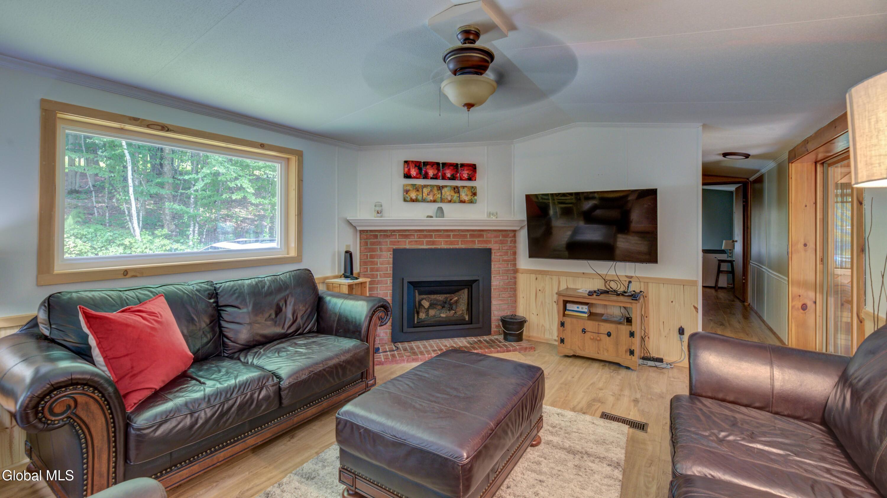 Image 3: 269 River Rd-17