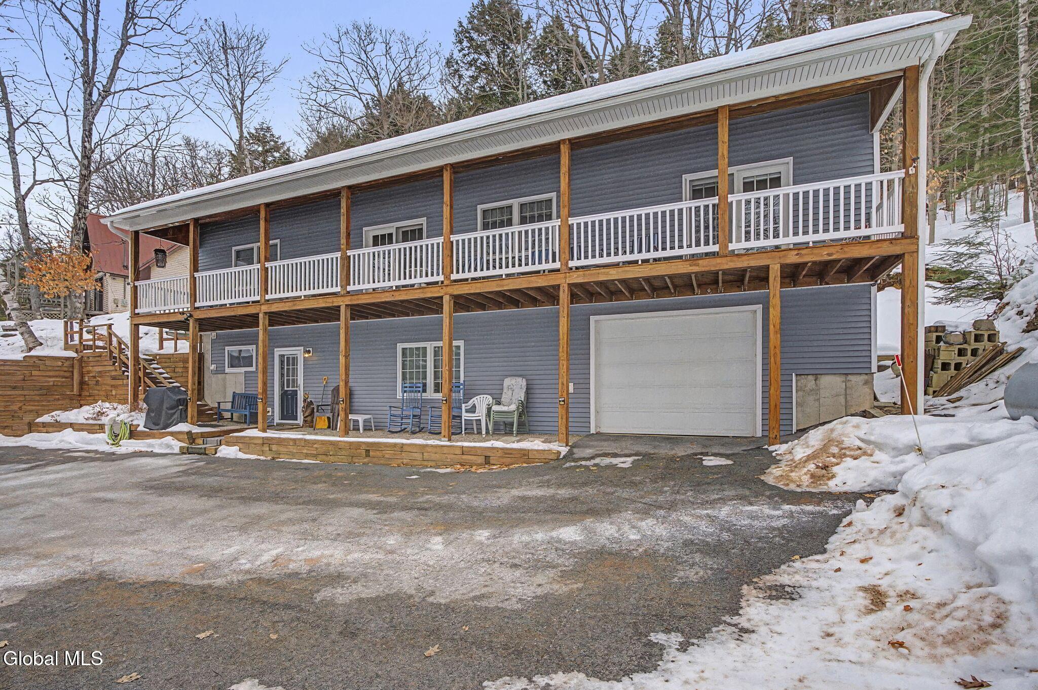 Image 1: 1-web-or-mls-2018-s-shore-rd (1)