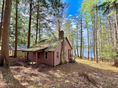 566 Peninsular Heights Road