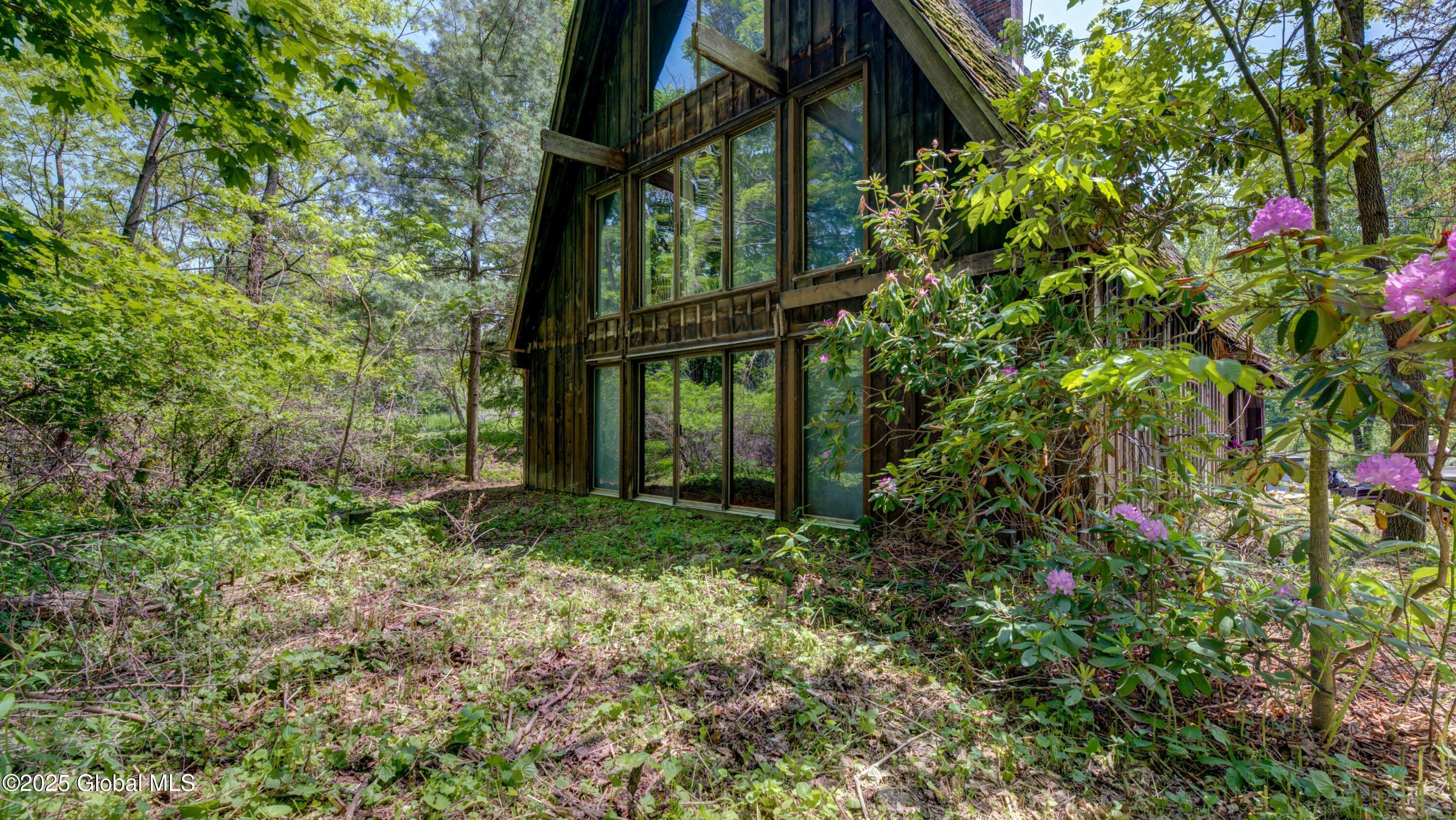 Image 1: 824 County Highway 106 Front